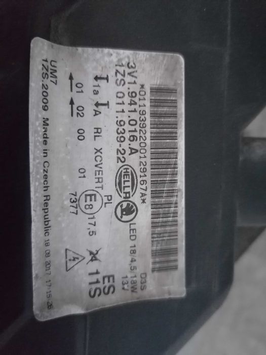 Farol Skoda superb III ótica óptica xénon original usado