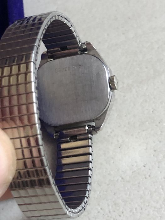 Zabytkowy zegarek damski marki Bulova Vintage