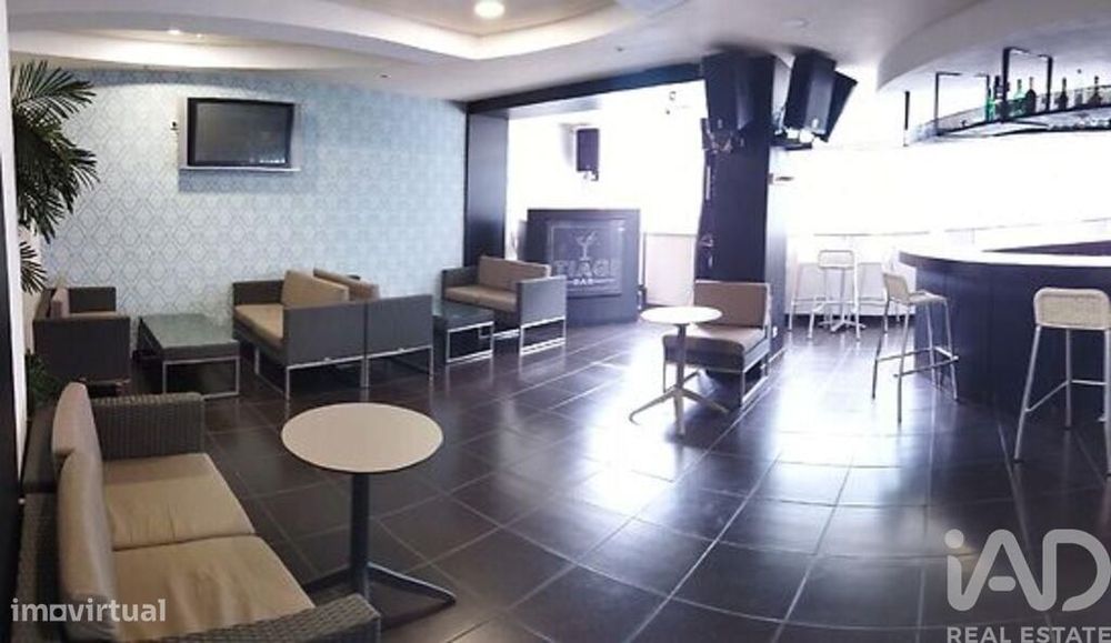 Café / snack-bar em Valença, Cristelo Covo e Arão de 125,00 m2