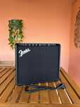 Amplificador Fender Mustang LT25 como novo