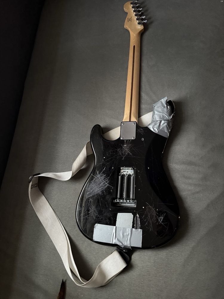 gitara stratocaster „vandalism”