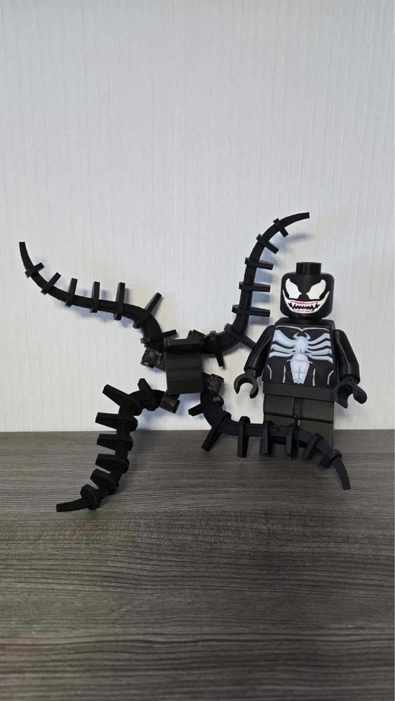 Figurka Venom LEGO XL
