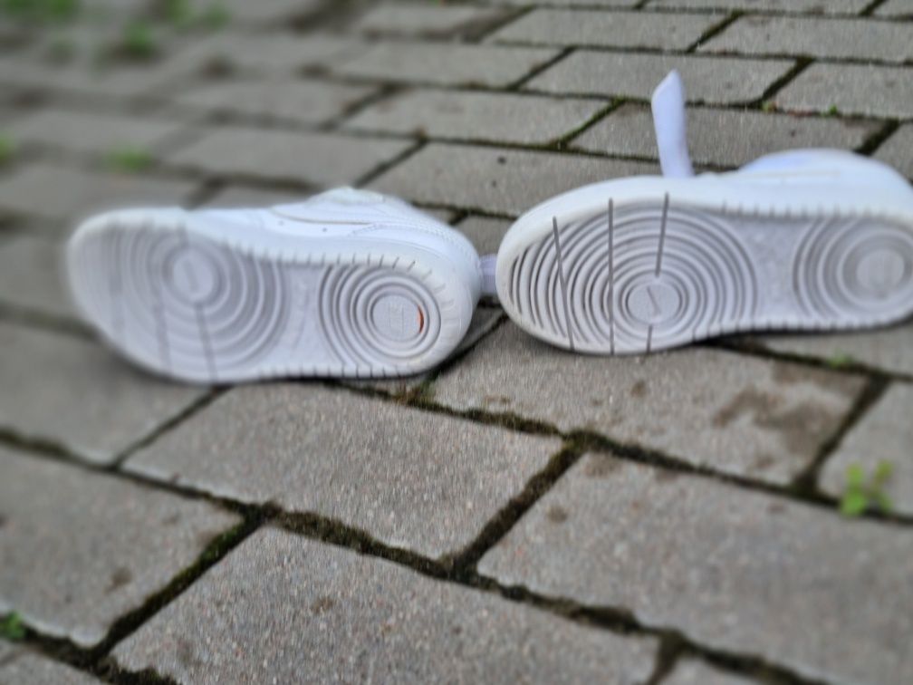 Buty dziecięce Nike 29,5 białe
