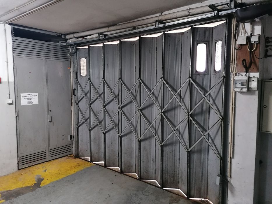 Lugar de garagem (Metro) Castêlo da Maia