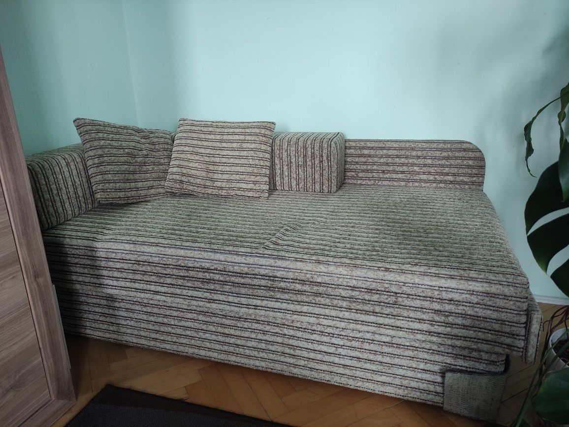 Łóżko pojedyncze rozkładane sofa tapczan jednoosobowy