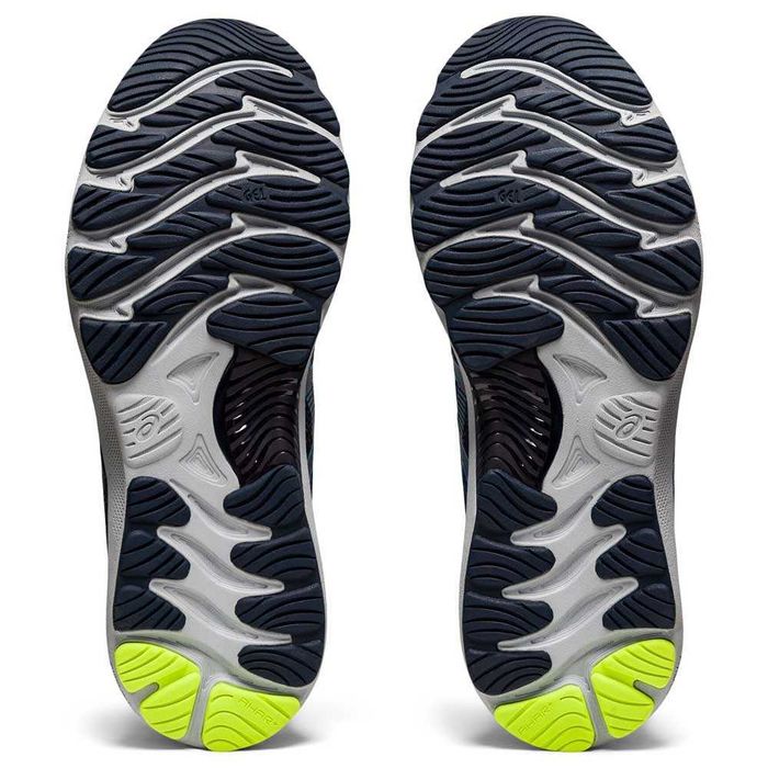 Asics Gel Nimbus 23 novas com etiqueta - Tam. 42