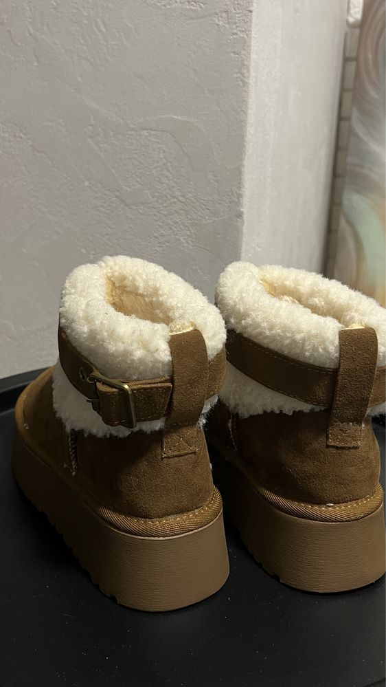 Ugg новенькі