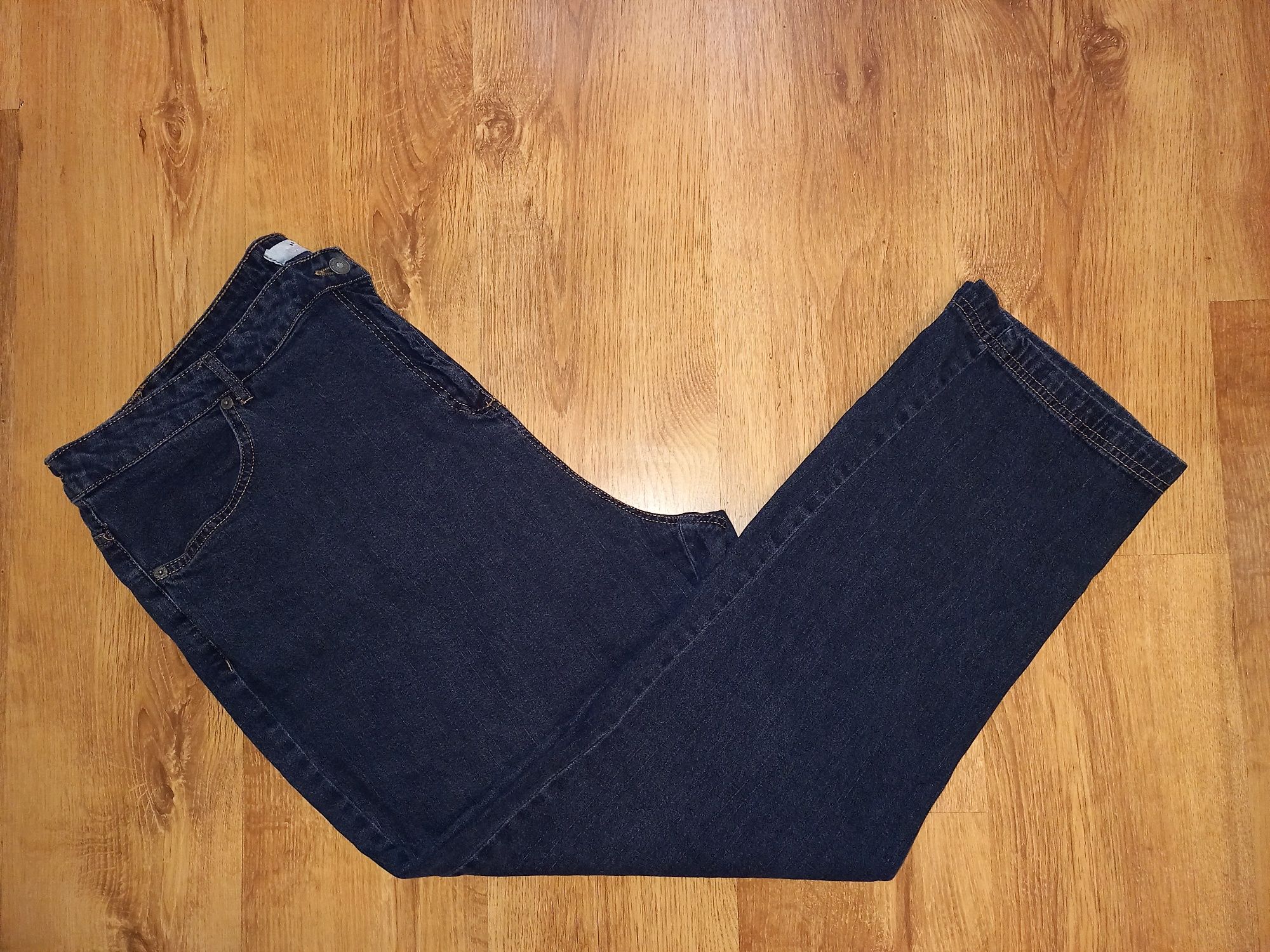 Granatowe lekko rozciągliwe spodnie (jeansy) damskie | r. 54 (7XL)