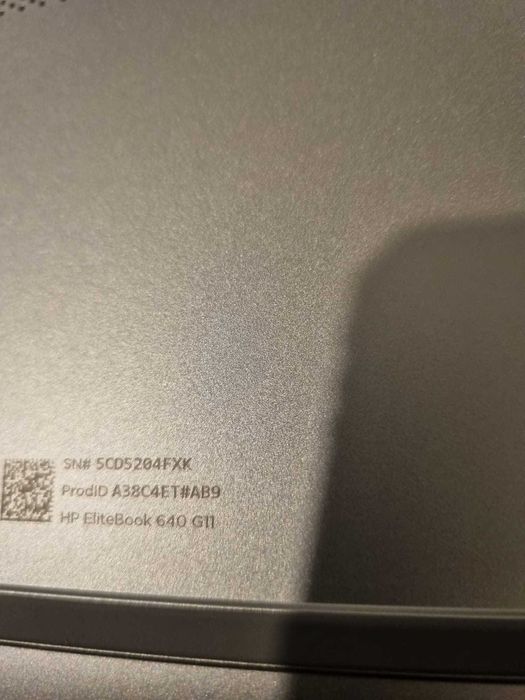 HP EliteBook Ultra 5 640 G11 com Poly Studio – NOVO