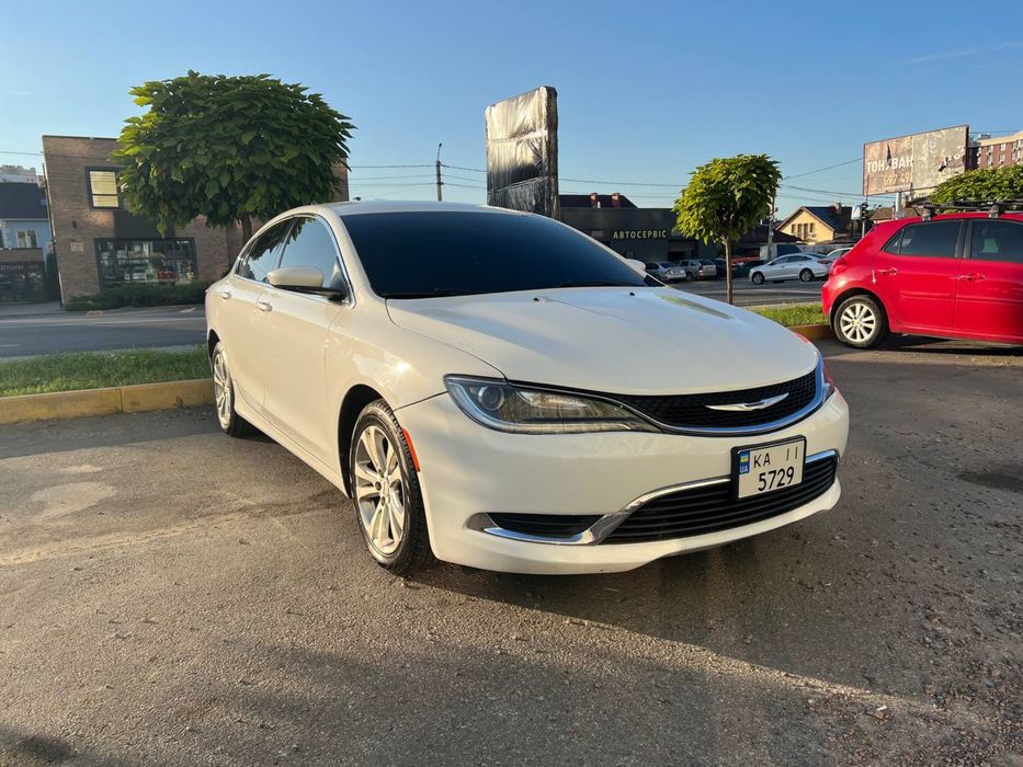 Продам авто chrysler 200