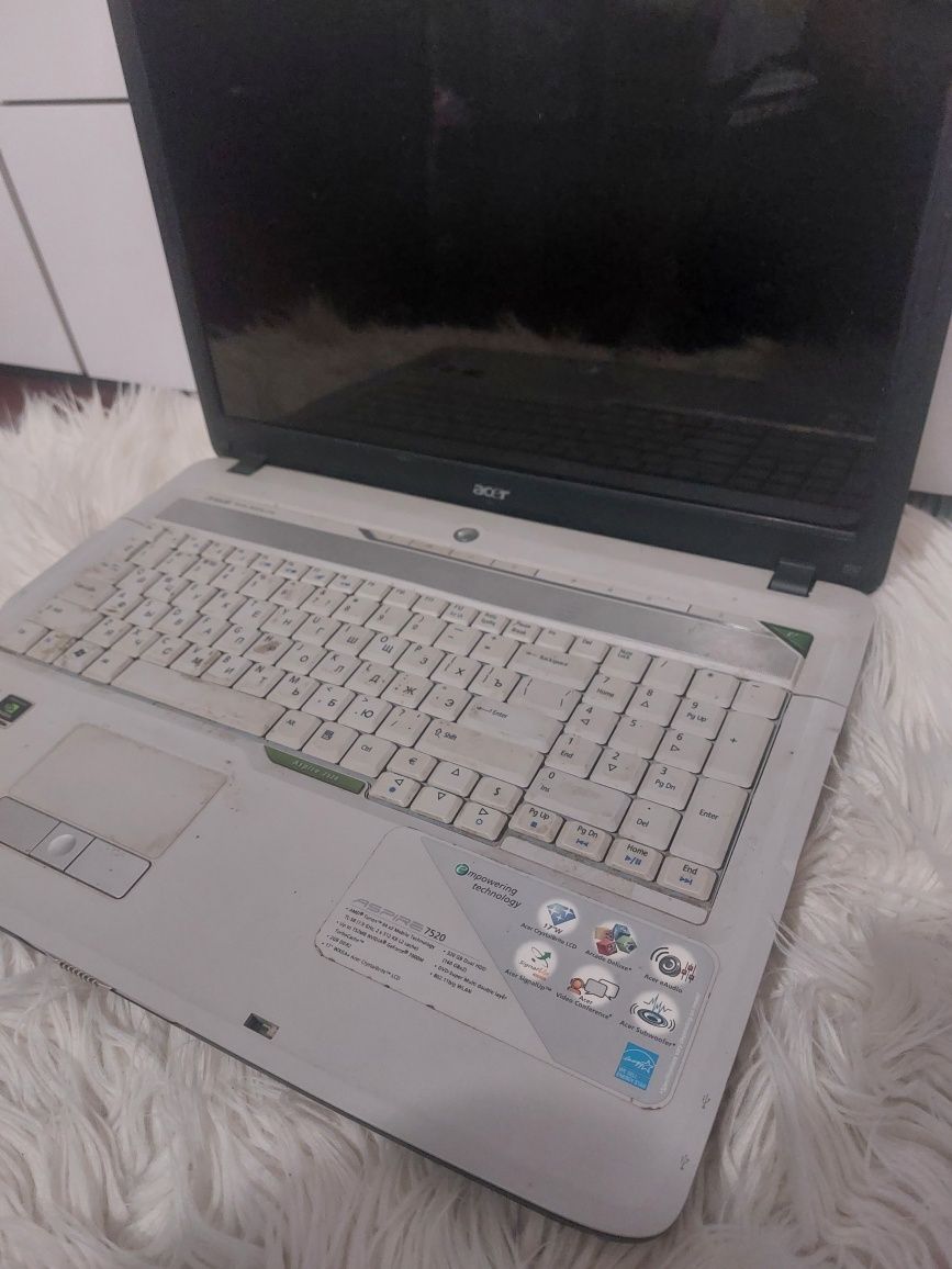 Ноутбук Acer Aspire 7520