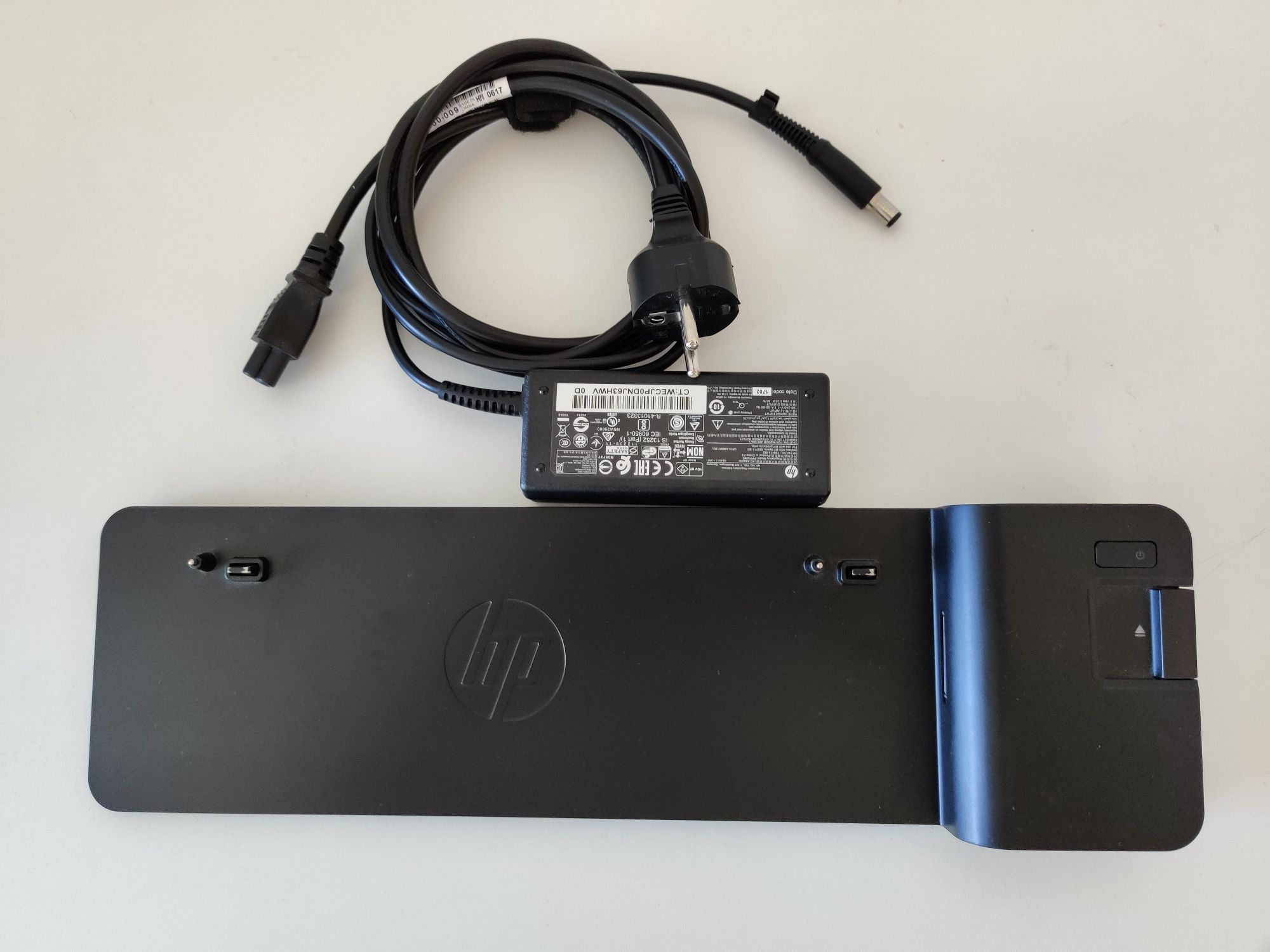 HP 2013 Ultraslim docking station