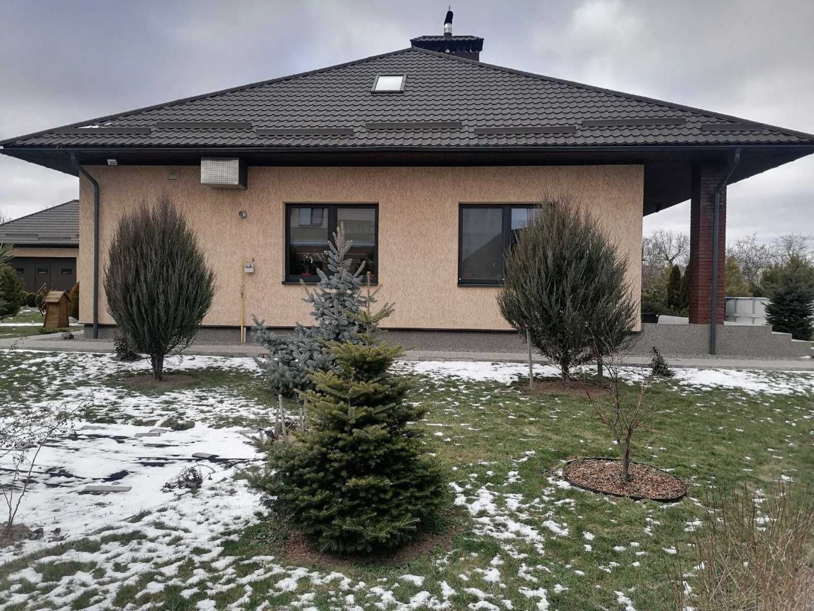 Продаж 2 - поверхового будинку в Щітках преміум класа