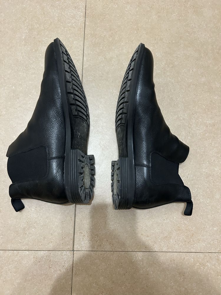 Botins de cabedal pretos Aldo 43