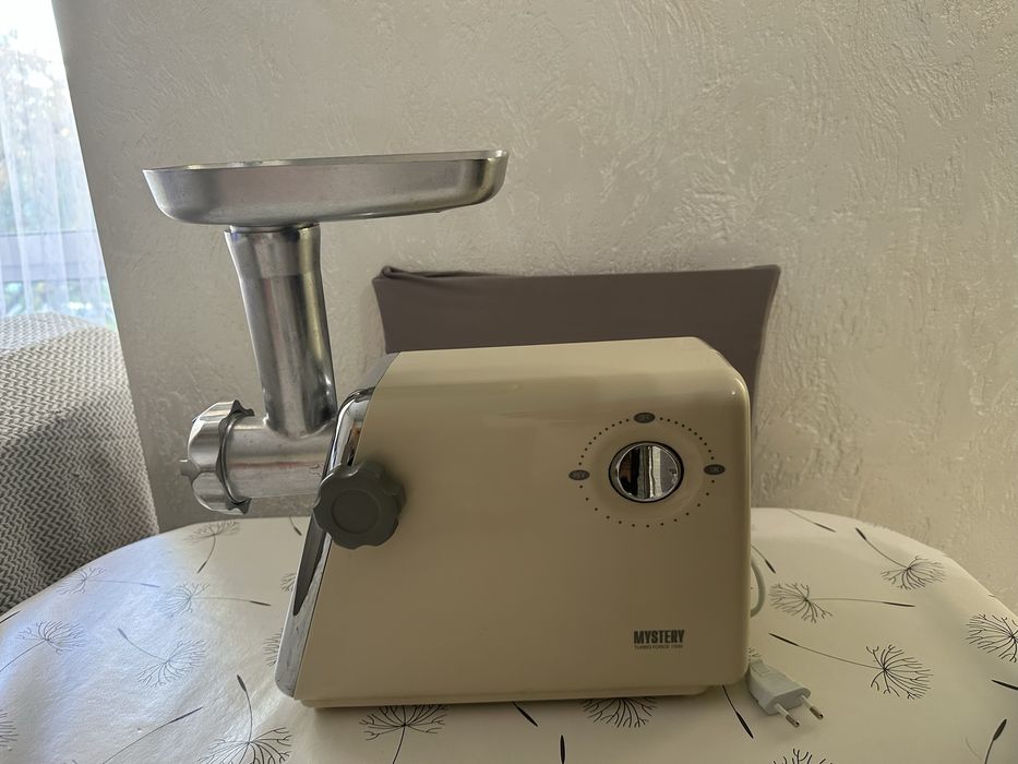 Мʼясорубка Mystery MGM 1550