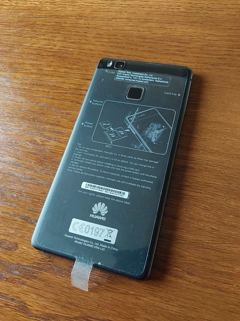 Телефон HUAWEI P9 lite