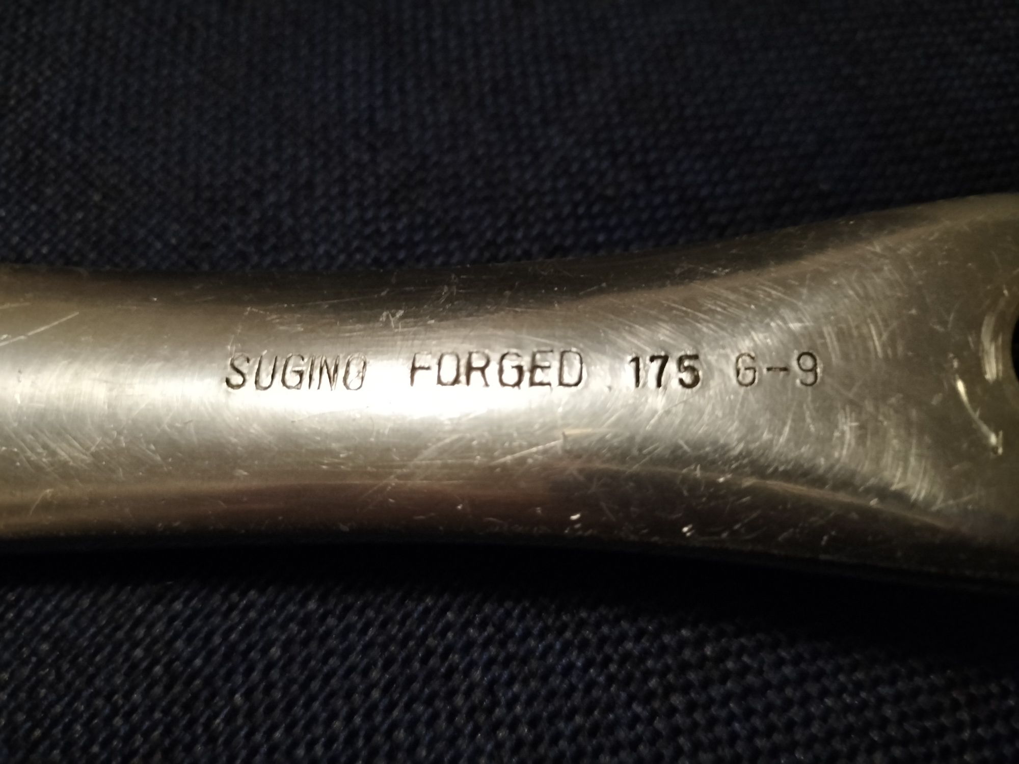 Korba prawa Sugino Impel retro MTB