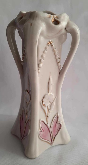 Secesja Porcelanowy wazonik