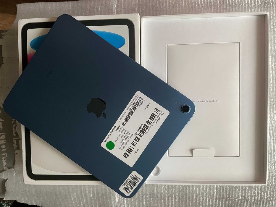 iPad 10./ 64gb/ Wi-Fi/. Батарея 100%. Идеал.
