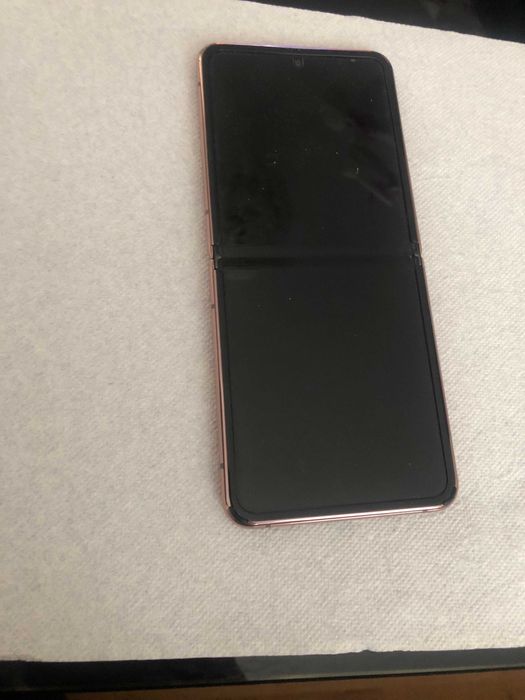 Sprzedam telefon Flip 5G 256