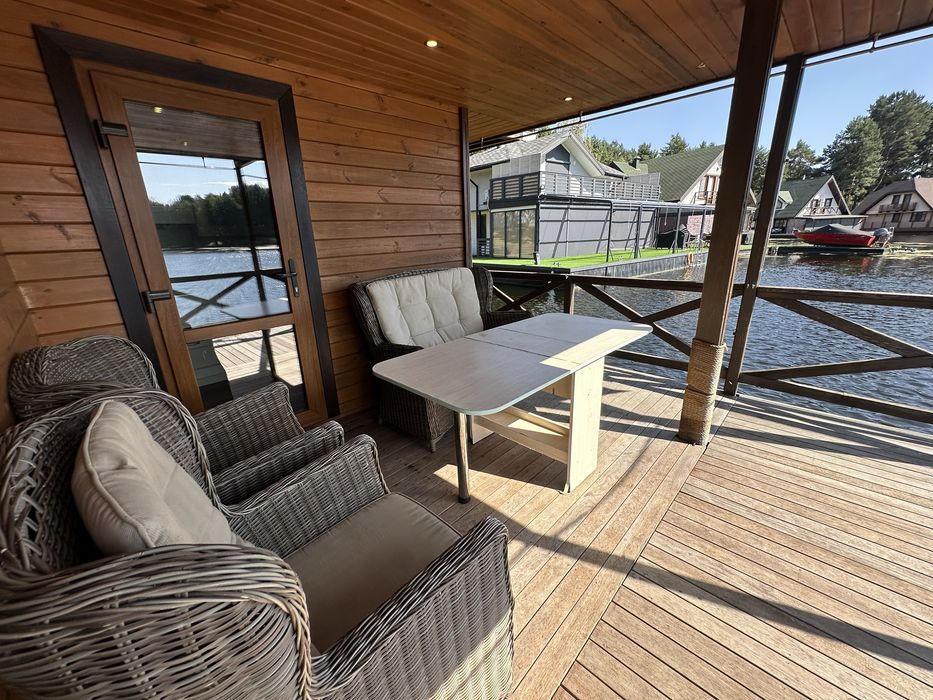 Плавбудинок на р.Дніпро, закрита охоронювана територія