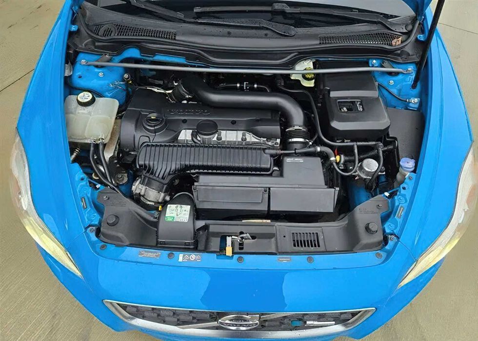 Volvo C30 R-Design      2013