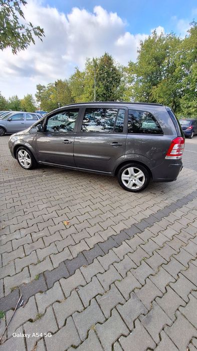 Sprzedam opel zafira b 2010 r 1.7 diesel