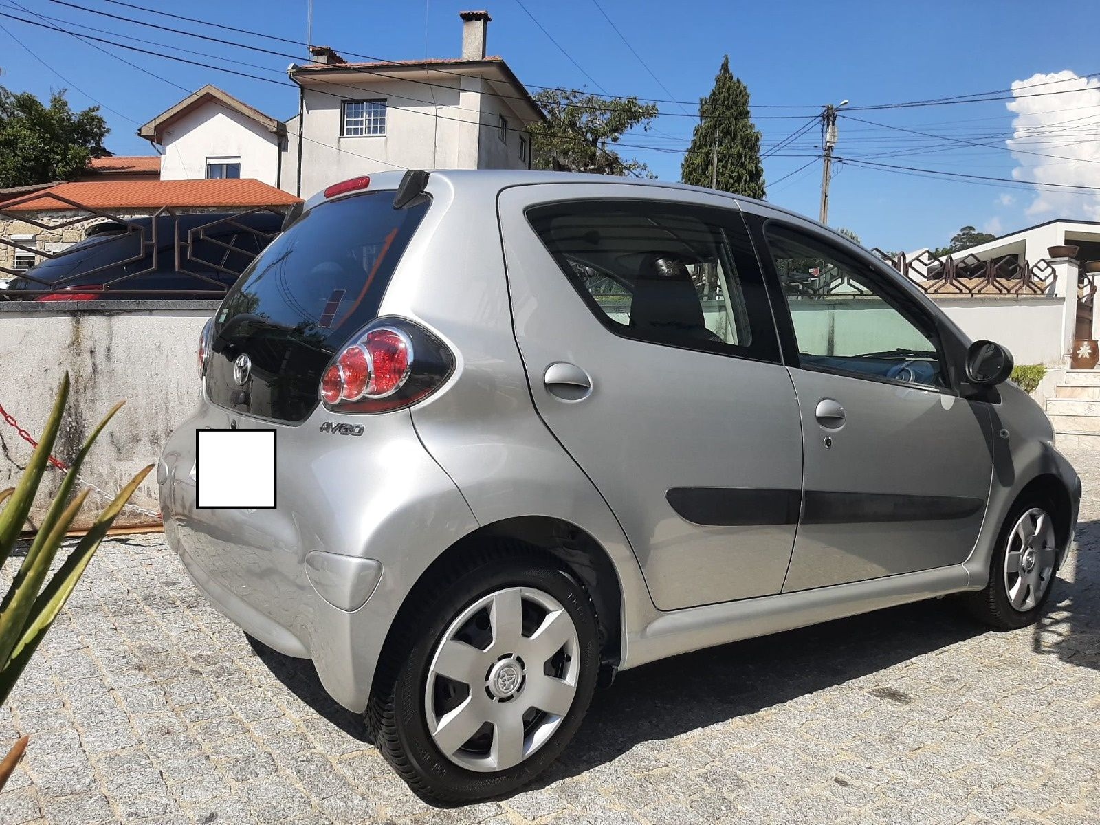 Toyota Aygo 1.0 Farois Nevoeiro AC + GPS Revisao completa Pneus Novos