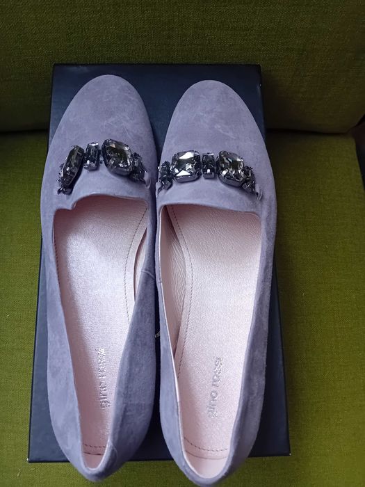 Nowe buty Gino Rossi r.39 zamszowe