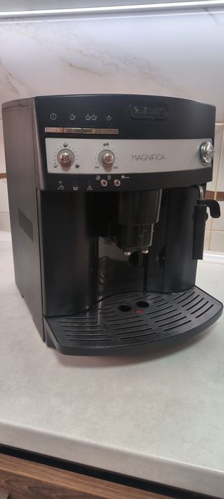 кофемашина DeLonghi. Рабочая.