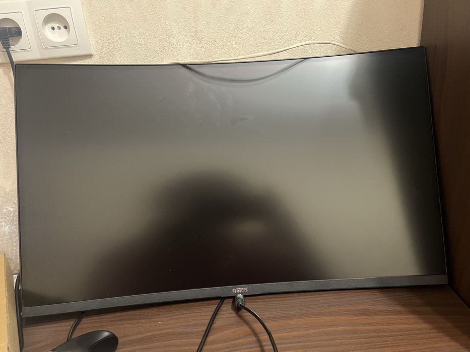 Продам хороший монитор