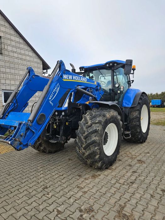 New Holland T7 230  New Holland T7 230 Tur Ładowacz czołowy Stoll 2020r