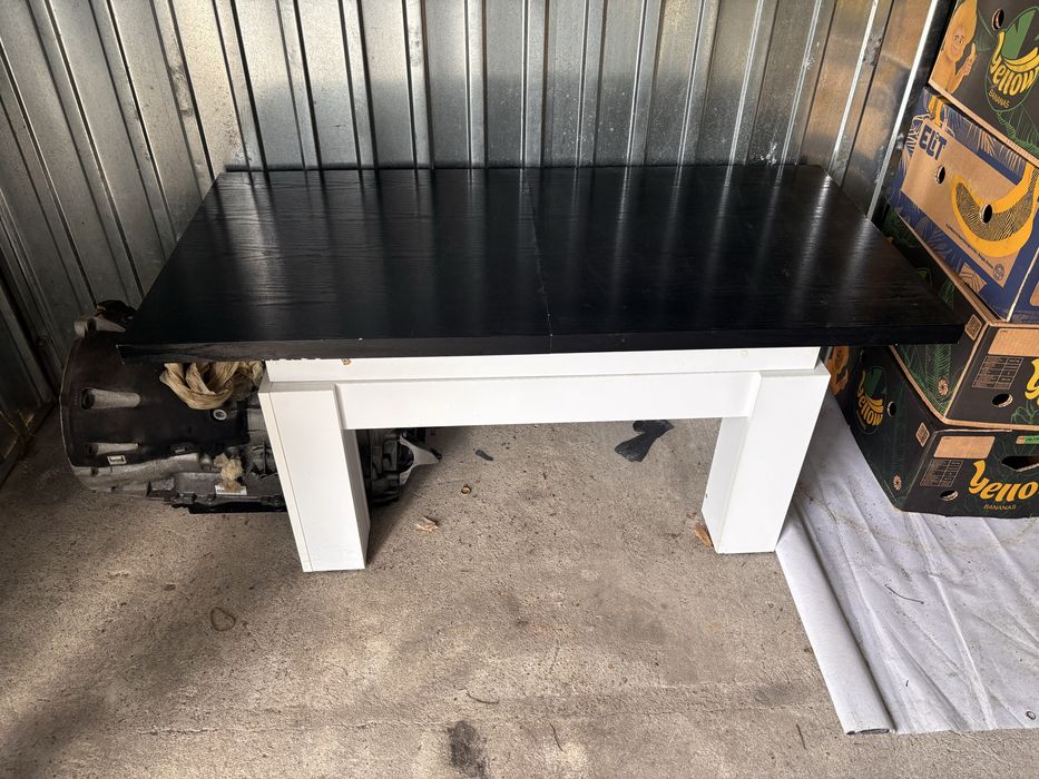 Ławostół podnoszny