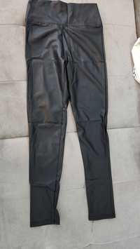 Spodnie legginsy ekoskóra latexowe czarne i beżowe