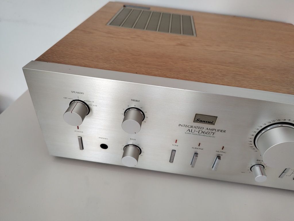 Sansui AU-D607F wzmacniacz stereo