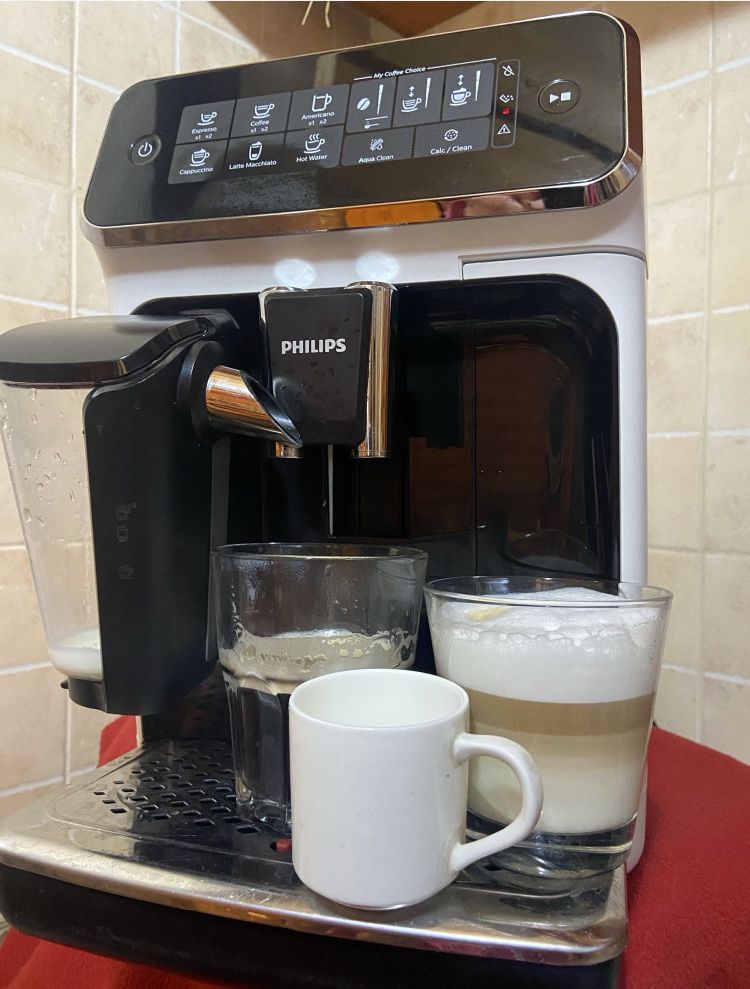 Кавомашина Кофемашина кавоварк з дому Philips LatteGo Series ер3300 3р
