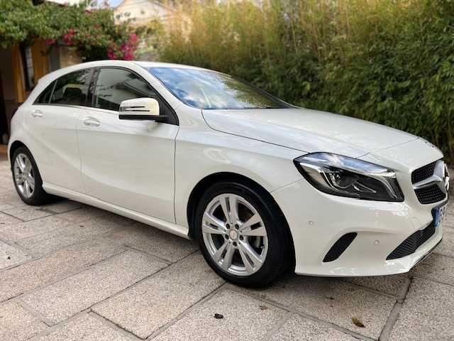 Mercedes A 180 D Versão Urban - Caixa Automática - IMPECAVEL 71.000 KM