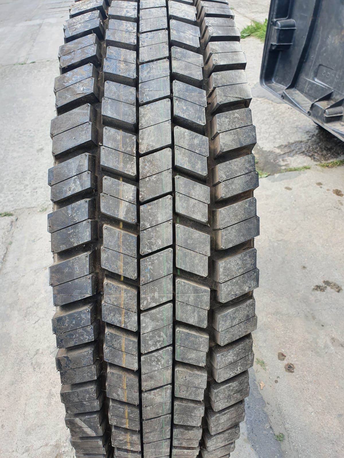 Opona Uniroyal DH100 315/80R22,5