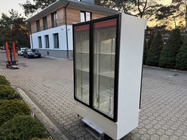 Szafa chłodnicza dł. 1.2 m przeszklona przód i tył. I inne urządzenia.