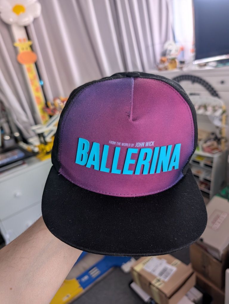 Ballerina czapka oryginalny merch z filmu z USA unikat