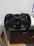 T300 Ferrari Integral Alcantara Edition e pedais Thrustmaster T-LCM