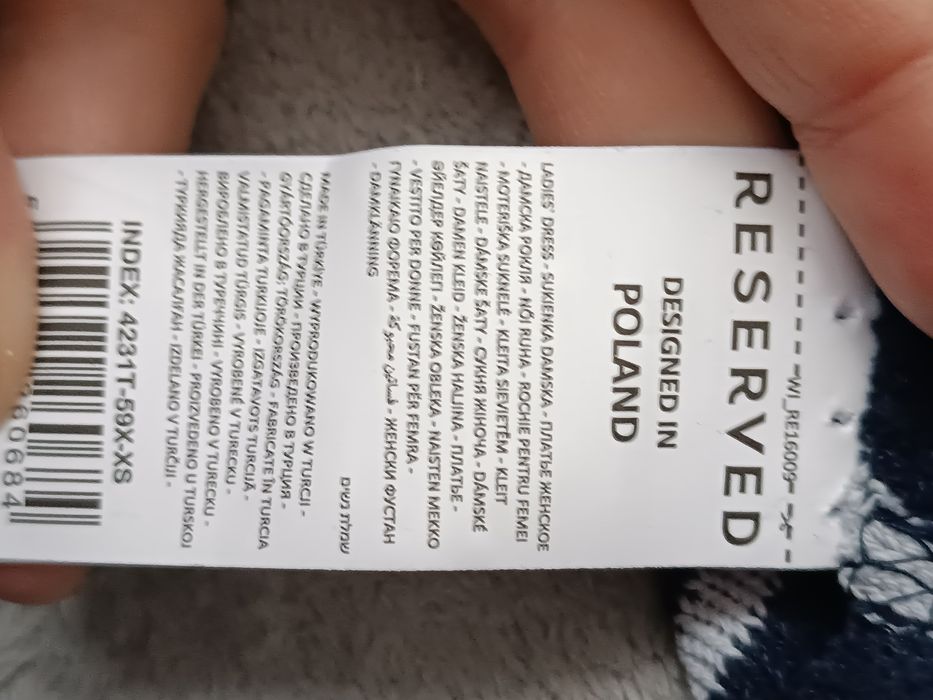 Krótka sukienka w paski Reserved