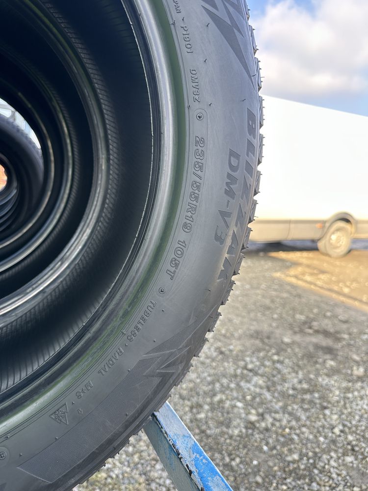 Шини нові 235/55 R19 Bridgestone Blizzak DMV3