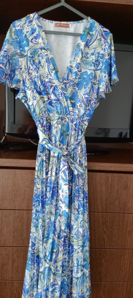 Vestido estampado em vários tons