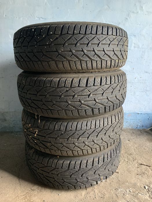 Зимові шини Kormoran Snow 215/55 R18 2022 рік