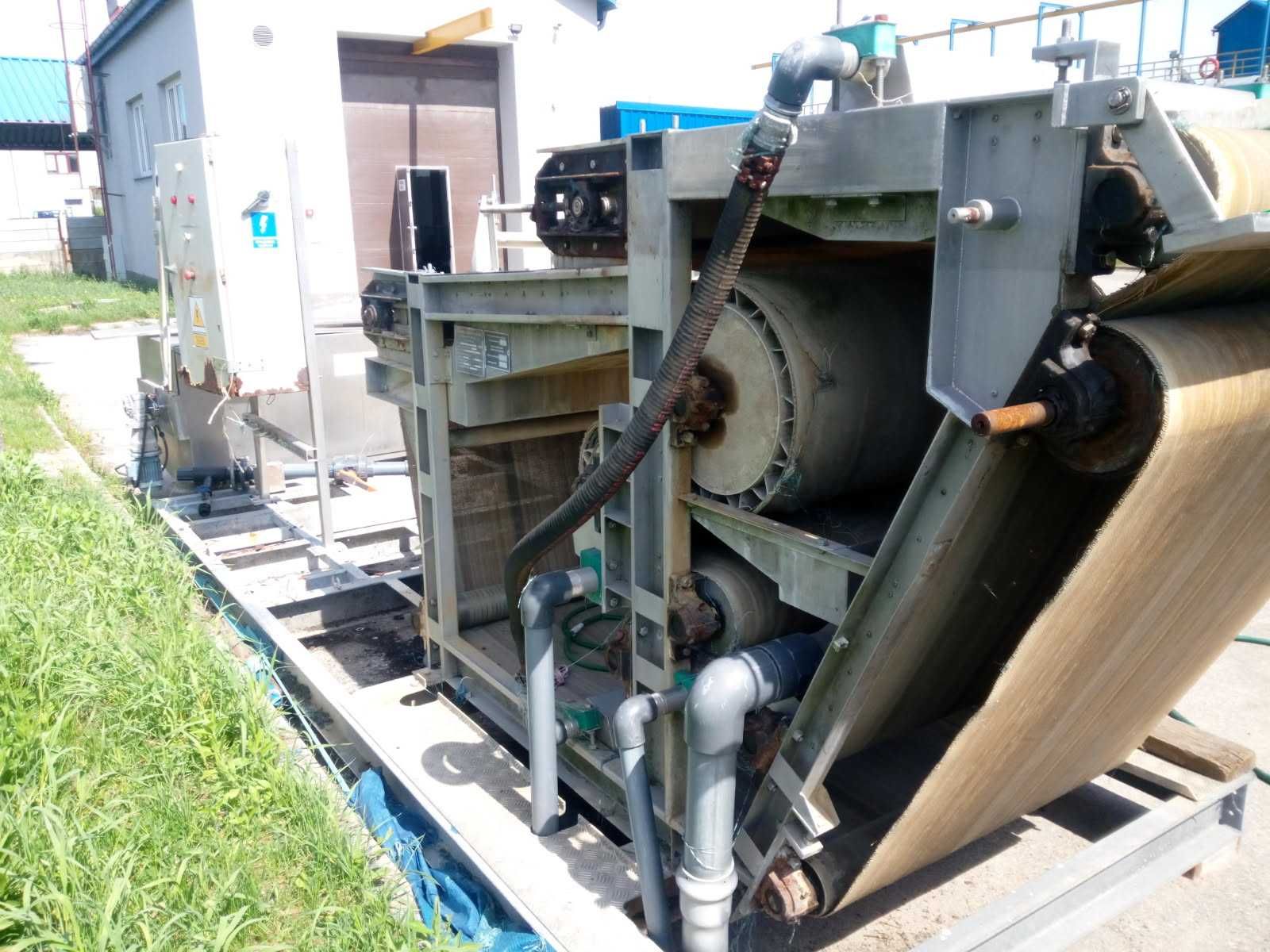 Separator osadów ściekowych z prasą Guinard Centrifugation