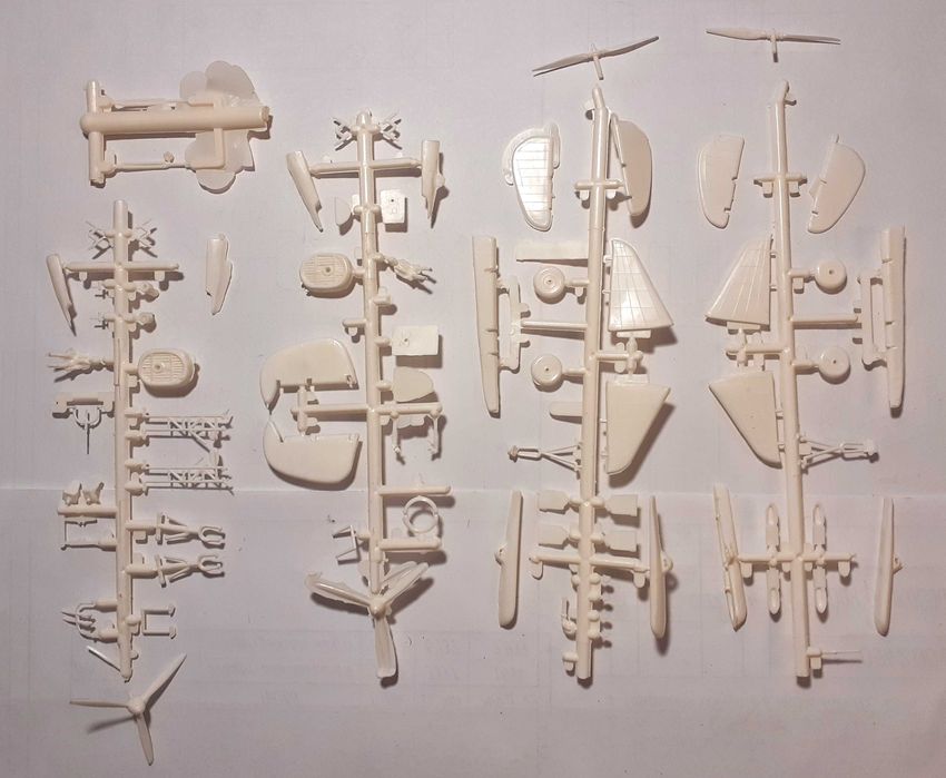 Сборная модель   SB  1/72  NOVO