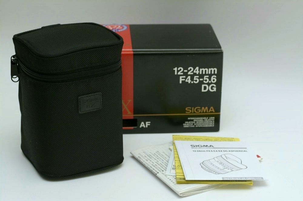 Sigma 12-24 mm f/4.5-5.6 EX DG HSM Nikon