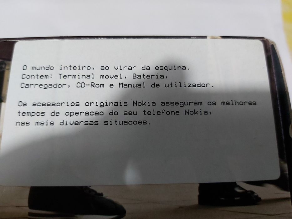 Vendo telemóveis.