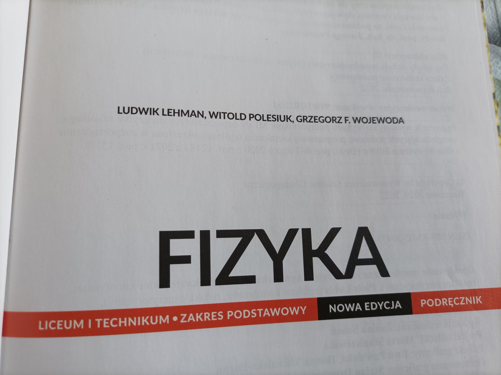 Nowa. Fizyka klasa 1.